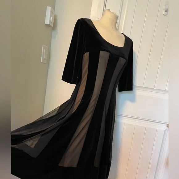 2000s fit and flare velvet striped dress 10 - Picture 3 of 8